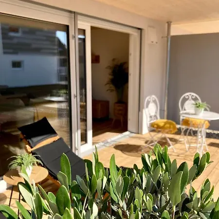 Apartment Ferienwohnung Zum Weinberg Mit Grosser Sonnenterrasse *