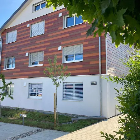 Apartment Ferienwohnung Zum Weinberg Mit Grosser Sonnenterrasse *